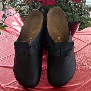 Birkenstock Classic Black Slip-Ons